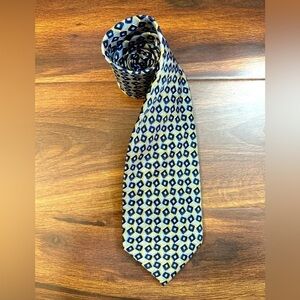 EMANUEL UNGARO Paris 100% Silk  Blue Print Foulard Necktie Made in Italy